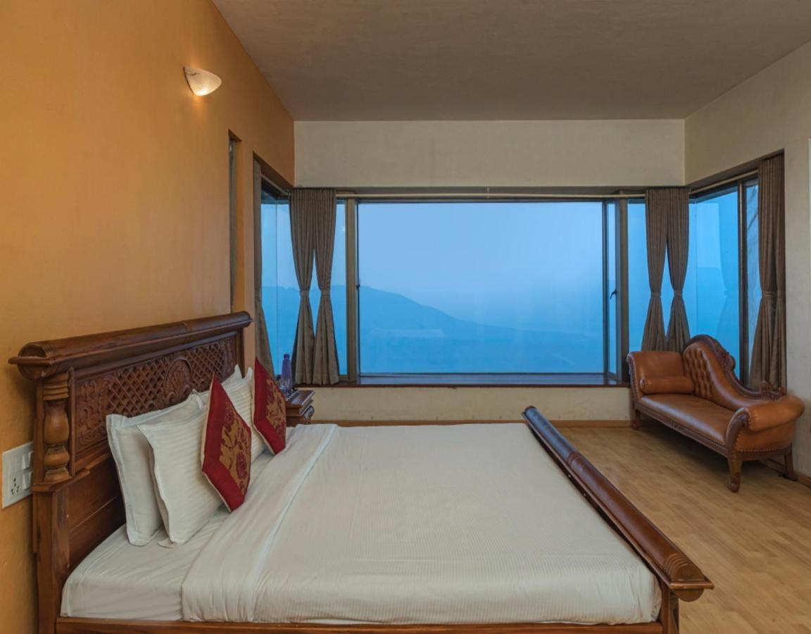 Saffronstays Aurelia, Panchgani - Balinese Villa With Breathtaking Valley Views Buitenkant foto